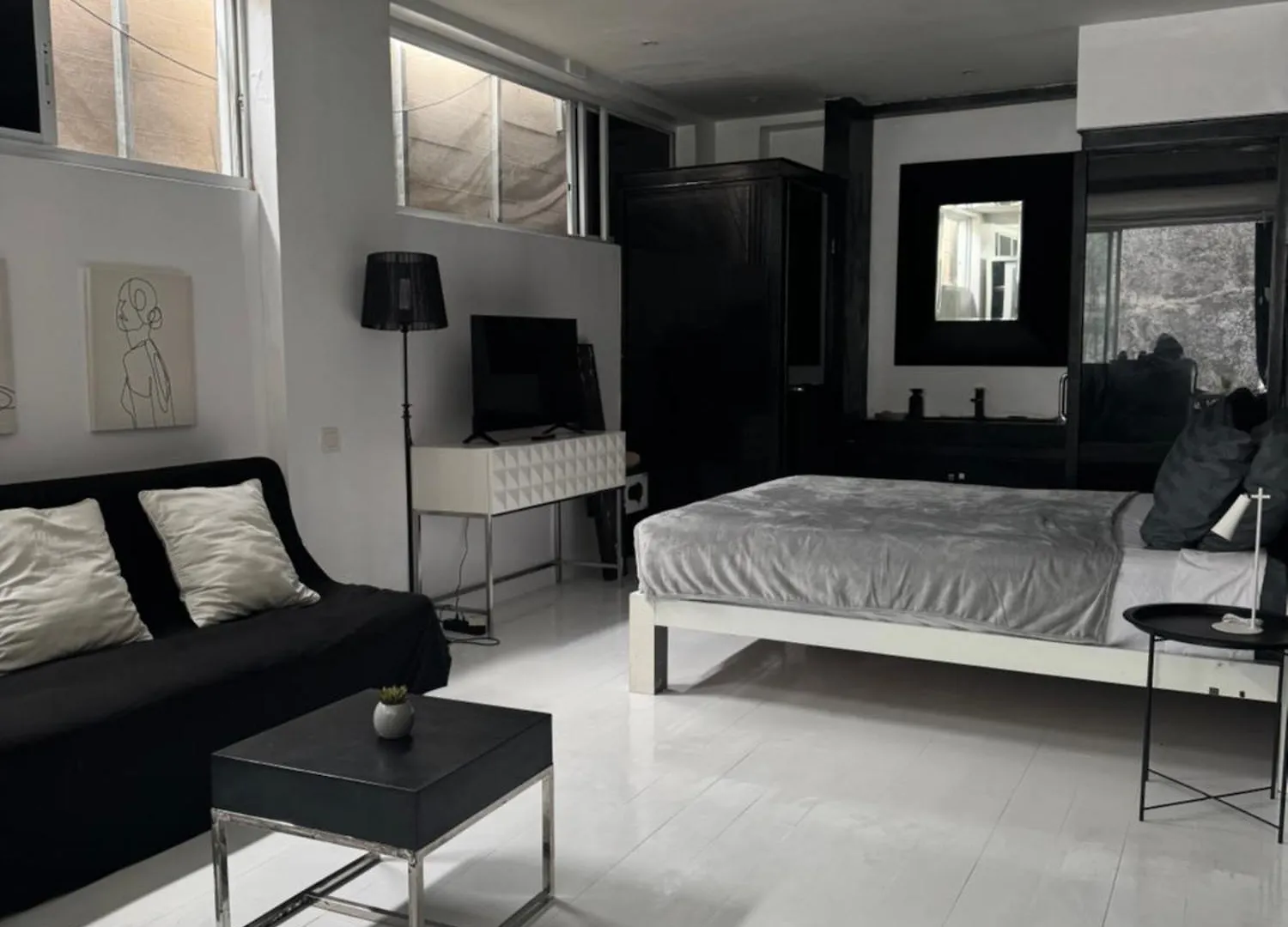 Minimalist Apartment Long Term Seminyak